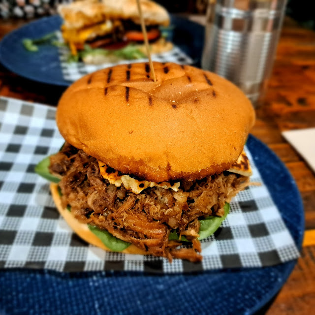 Halloumi and Pulled Pork Breakfast Burger