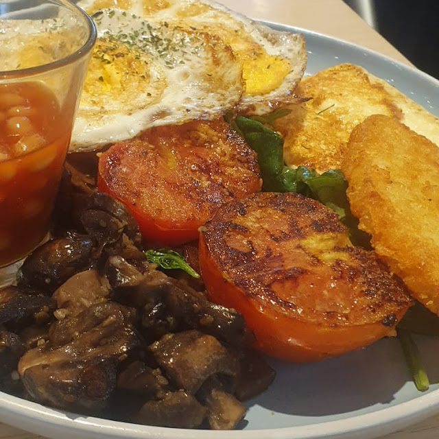 Vegetarian Breakfast with Eggs