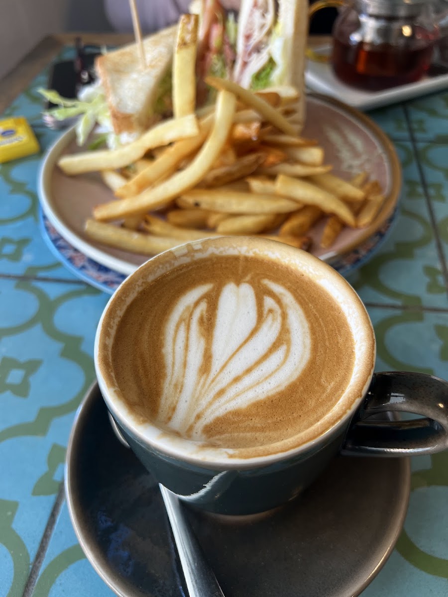 Mr Paisleys Cafe Photo 2