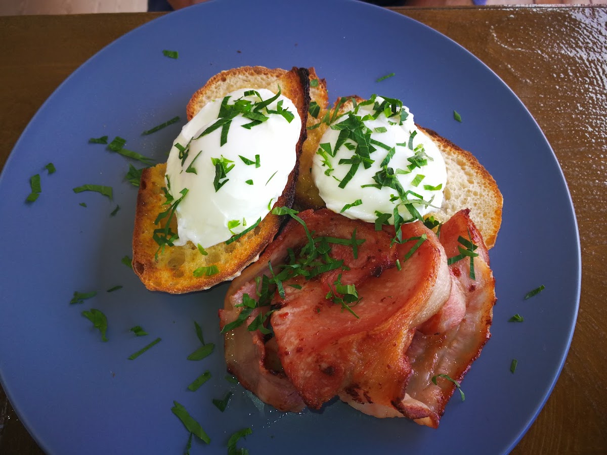 Ben's Cafe Photo 5