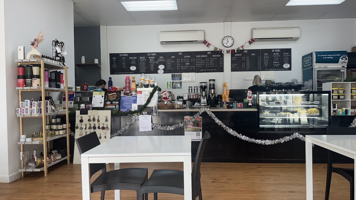 Cafe La Vie Photo 1