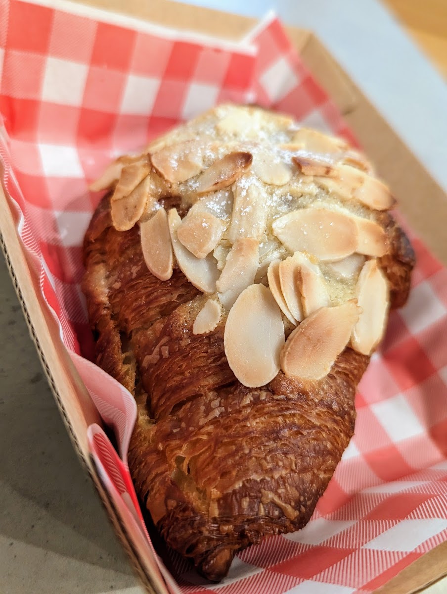 Taste Baguette Photo 1