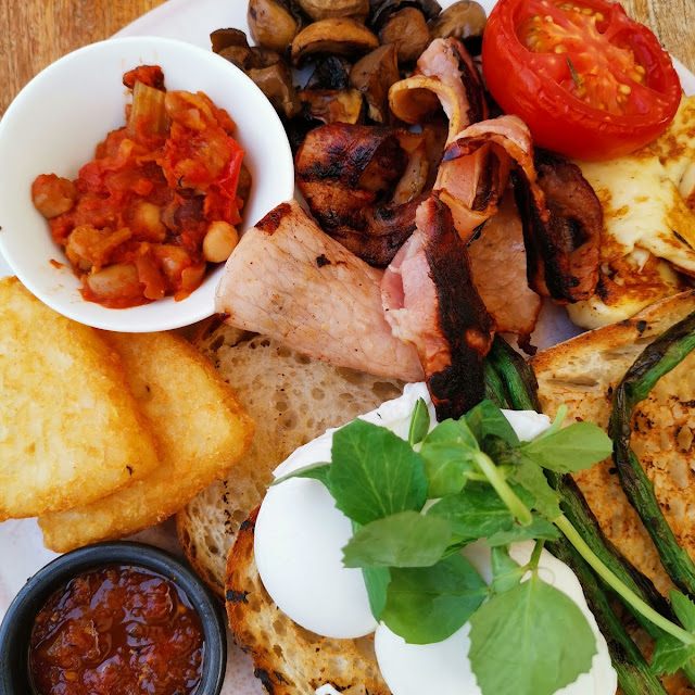 Breakfast Board V