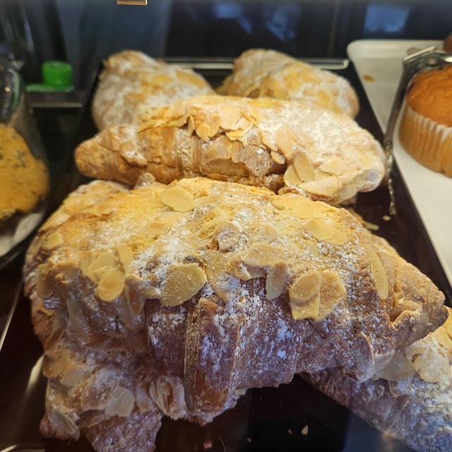 Almond Croissant